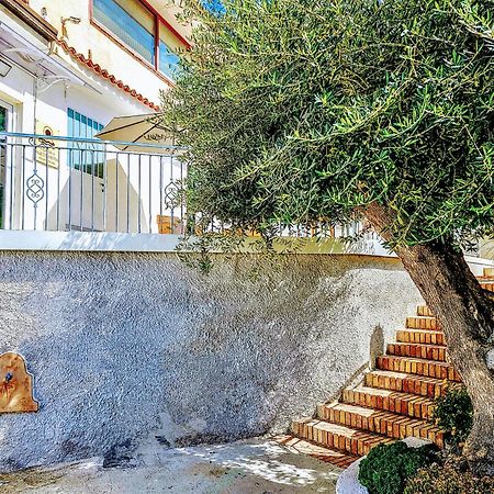 A Casa Di Alessandra - Rooms Castellabate Exterior photo